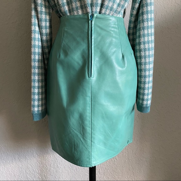 [VINTAGE] TEAL LEATHER SKIRT - Picture 3 of 12